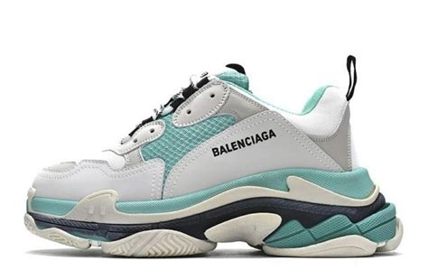 adidasi balenciaga triple s replica